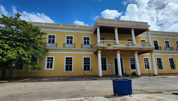 Delivery of Donation to the Nursing Home Manuel Ramón Silva