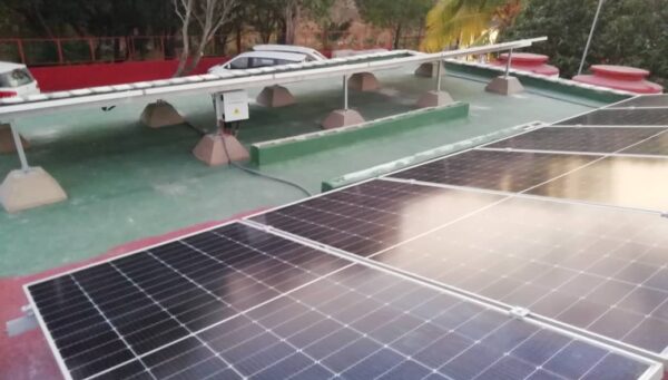 Installation of a Photovoltaic System with a 6 kW hybrid inverter at the Rex Agencia Holguín facilities