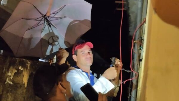 Installation of a photovoltaic solar system in a house in the province of Ciego de Avila.
