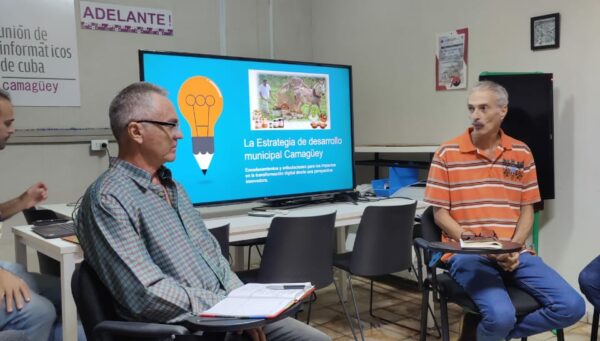 RENOVA S.U.R.L. participates in networking organized by the Unión de Informáticos de Cuba in Camagüey.