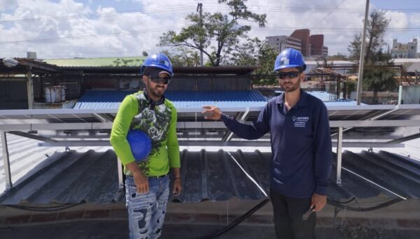 Installation of photovoltaic systems in Havana and Camagüey.