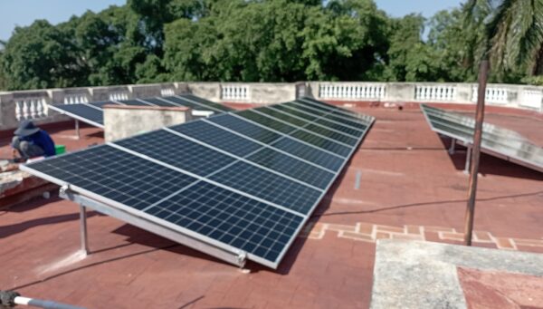 Installation of photovoltaic system at the headquarters of the International Legal Consultancy.